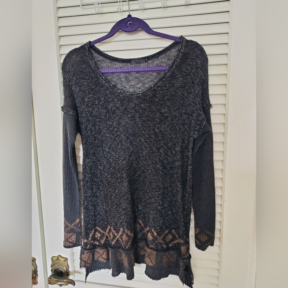 T Party Women's Black Sweater w/ Thermal Sleeves Raw Seams Brown Accents Medium